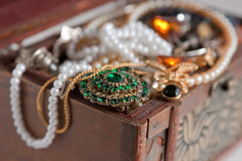 Antique Jewelry Trends